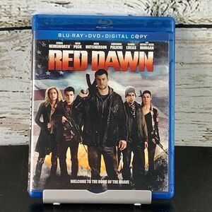 Red‎ Dawn (Blu-ray, 2012) Chris Hemsworth, Josh Peck, Josh Hutcherson